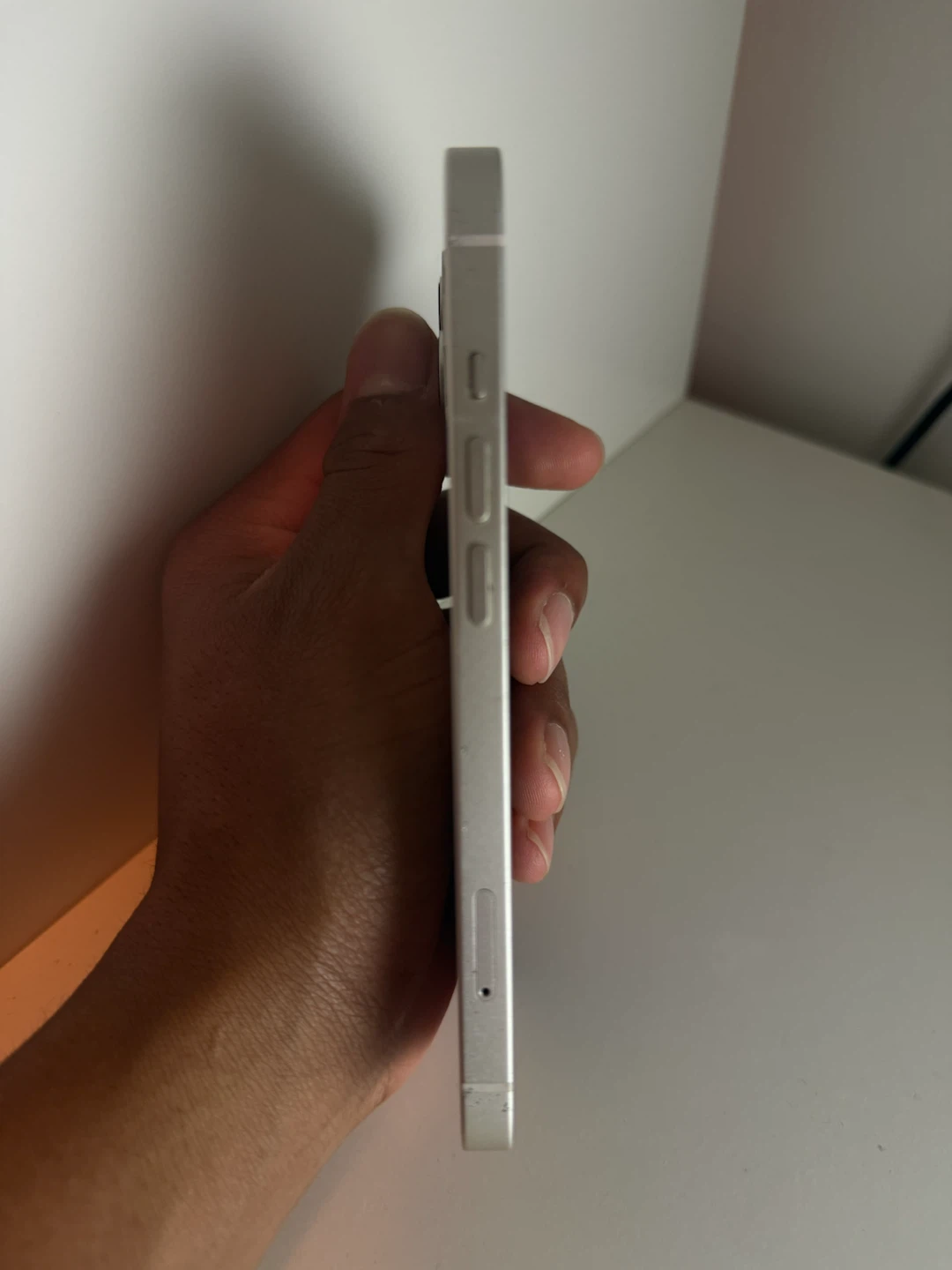 Apple iPhone 13 - photo 3
