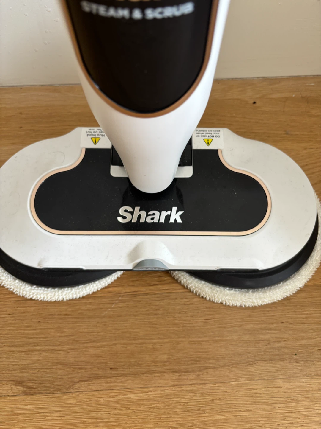 Shark Steam & Scrub Steam Mop - photo 4
