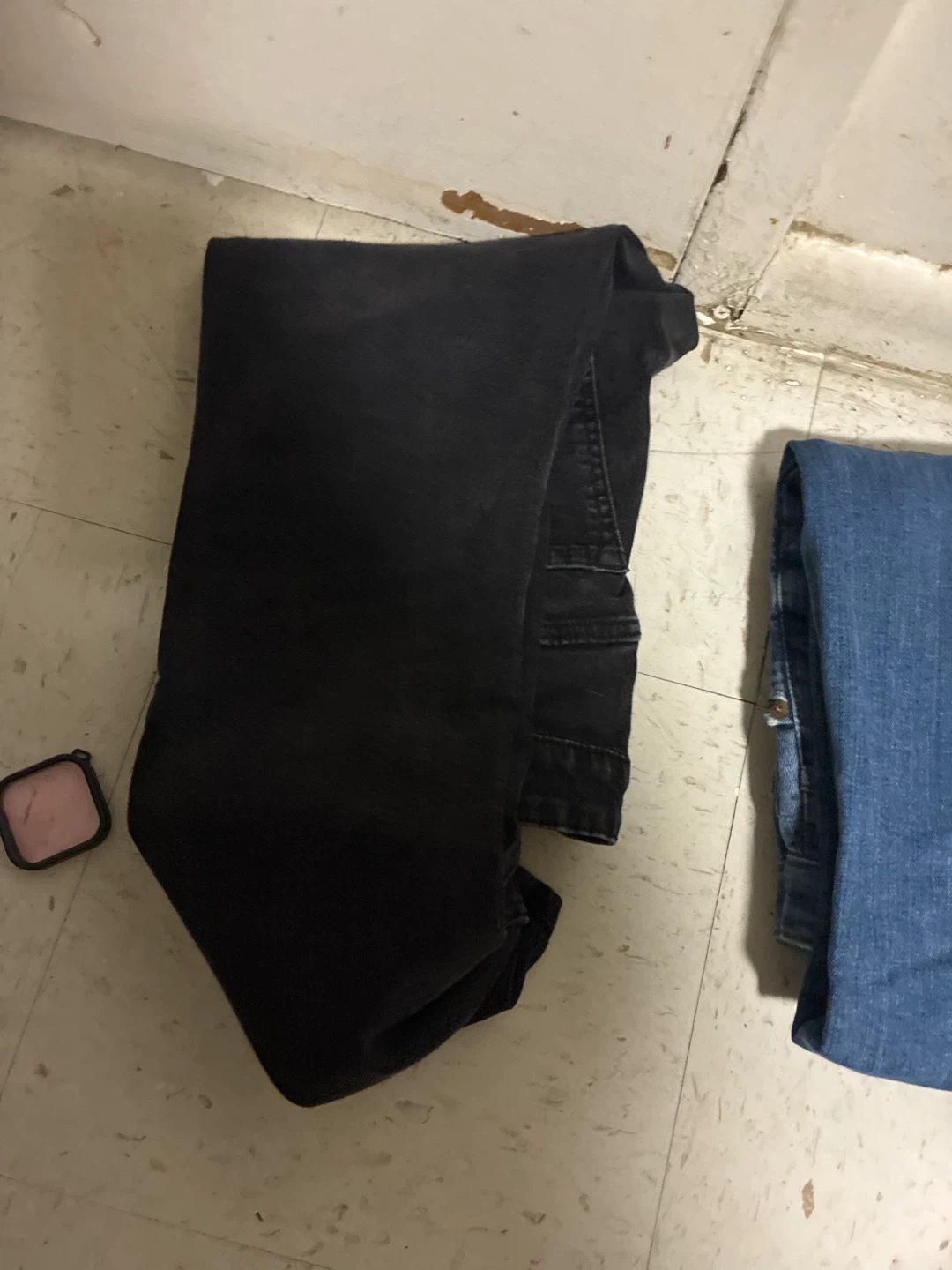 5 pairs of jeans - photo 5
