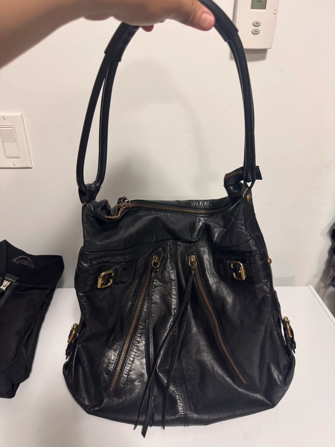 Club Monaco Black Leather Hobo Handbag - photo 3