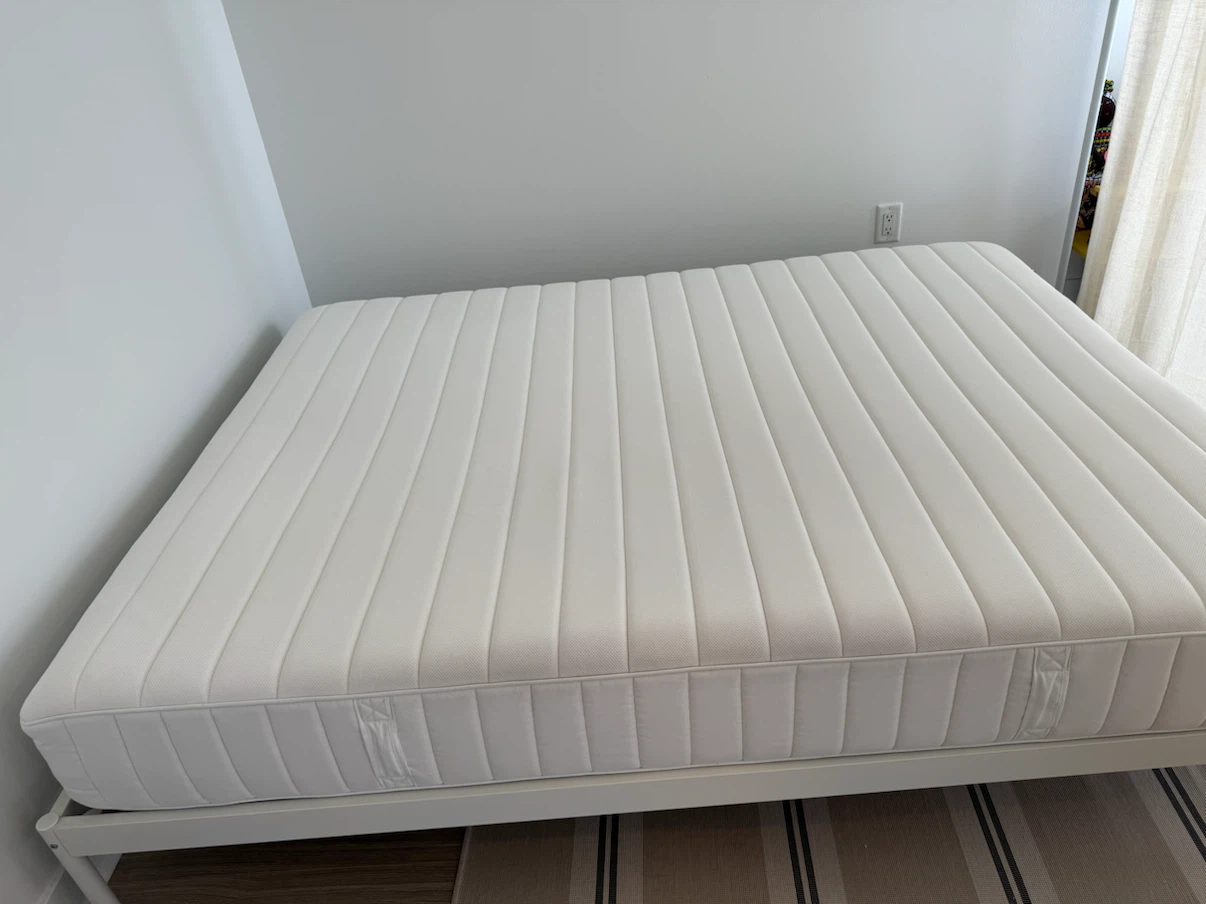 IKEA VALEVÅG Queen Pocket Spring Mattress - Firm/White