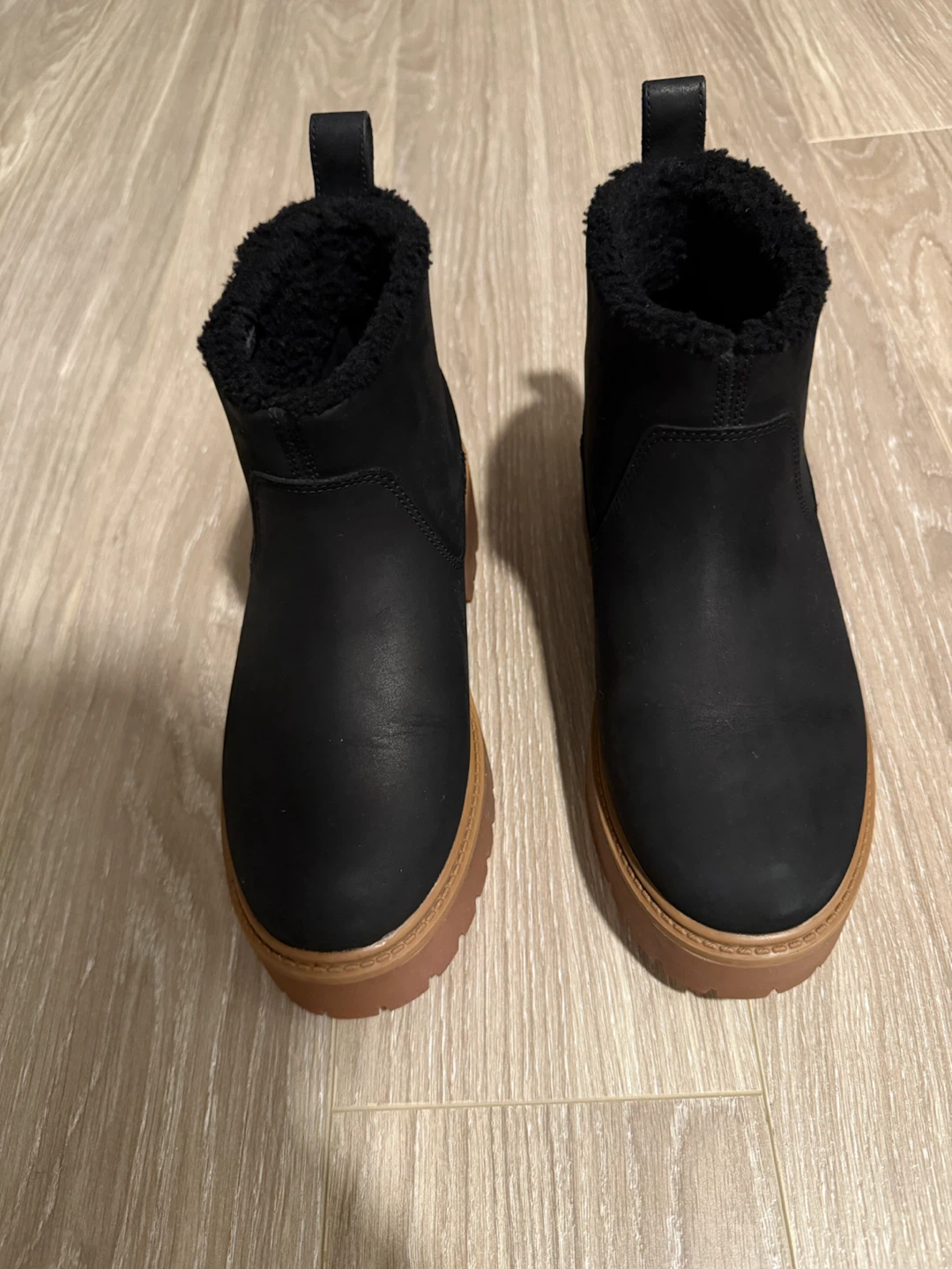 7.5 Timberland Black Suede Fur Lined Boots - photo 5