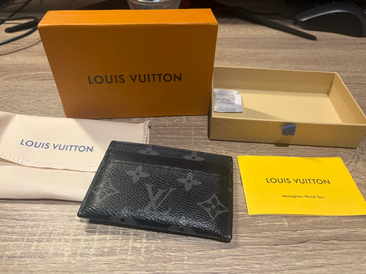 Louis Vuitton Monogram World Tour Card Holder