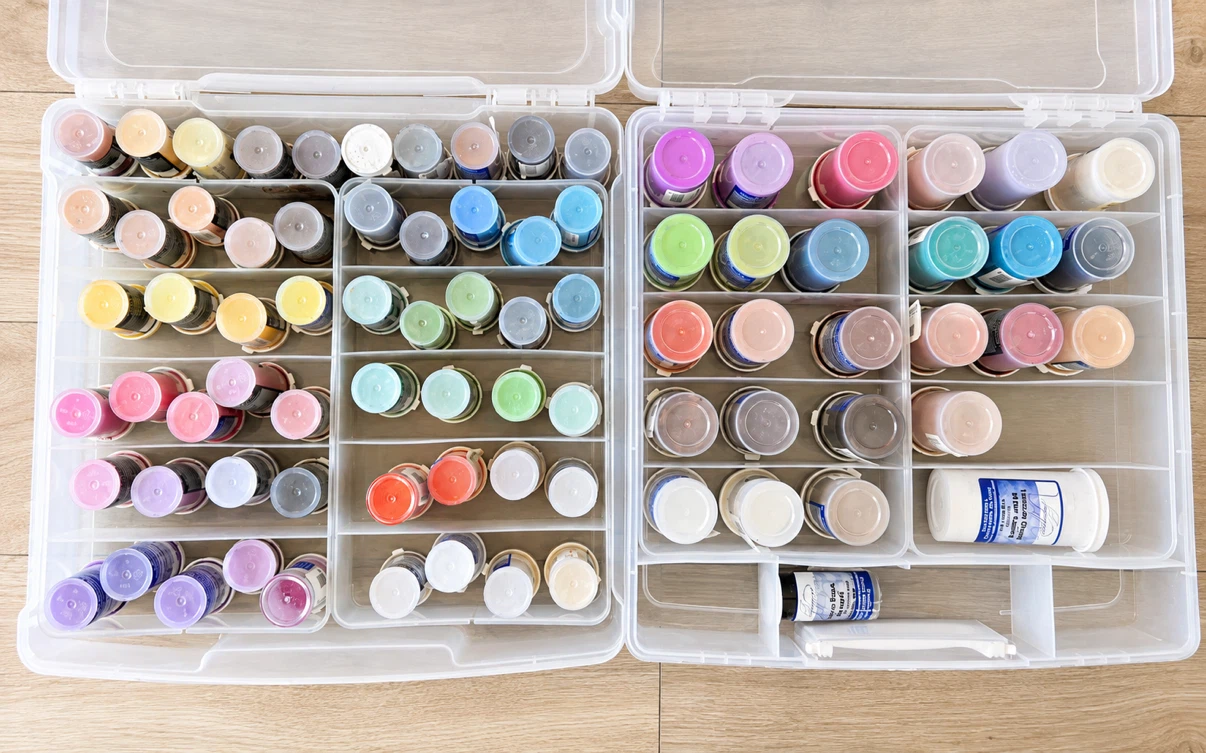 Voyager’s Mica powder and pigments