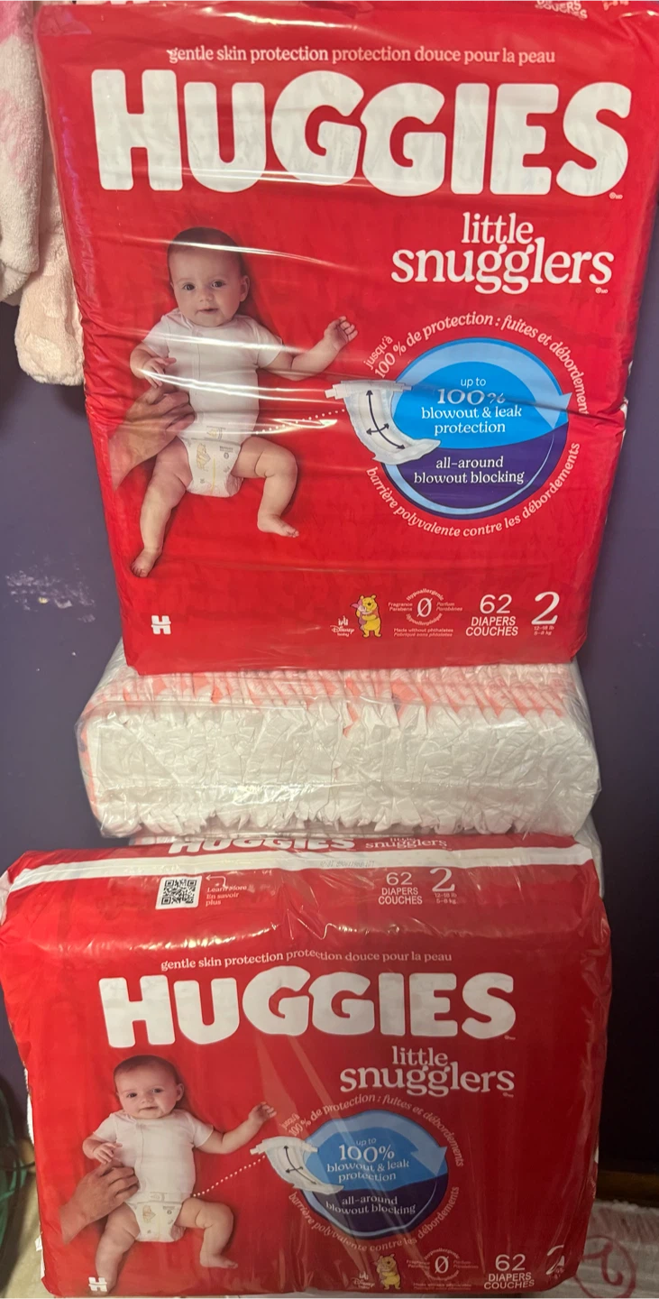 Huggies Little Snugglers Diapers - Size 2 (2 Packs, 124 ct) - photo 2
