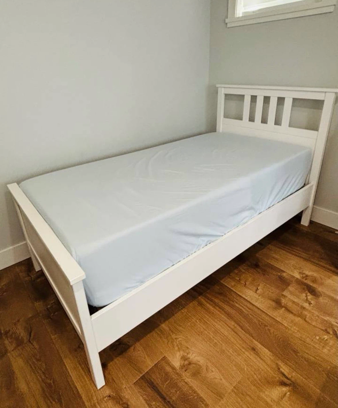 IKEA HEMNES Twin Bed Frame - White - photo 2