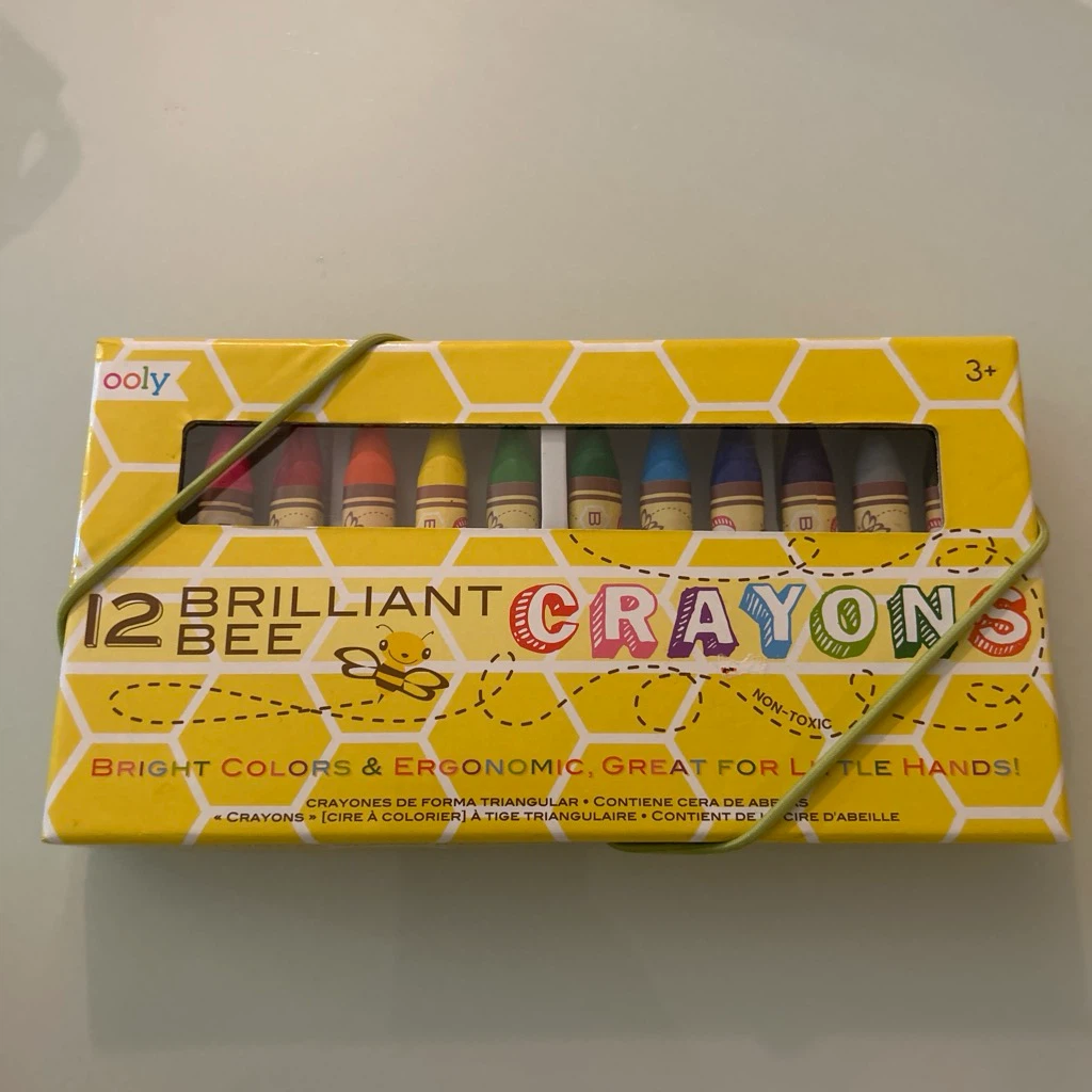 Ooly 12 Brilliant Bee Crayons