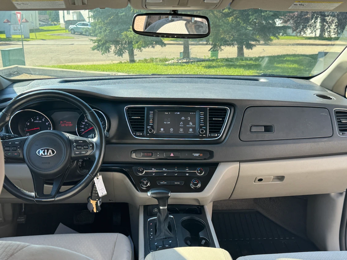 2018 Kia Sedona lx