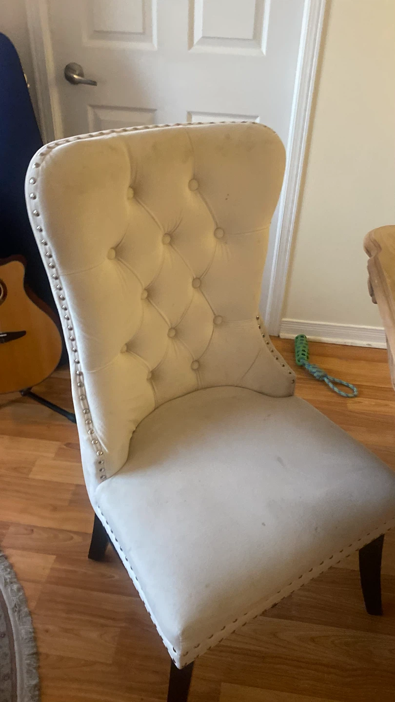 Tufted Accent Chair - photo 3