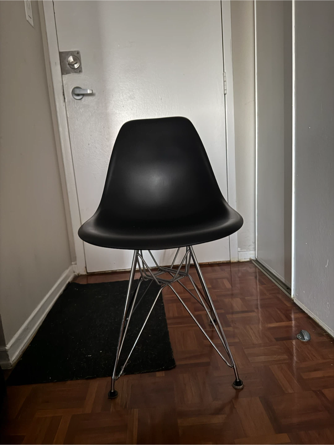 Set of 4 Black Dining Chairs