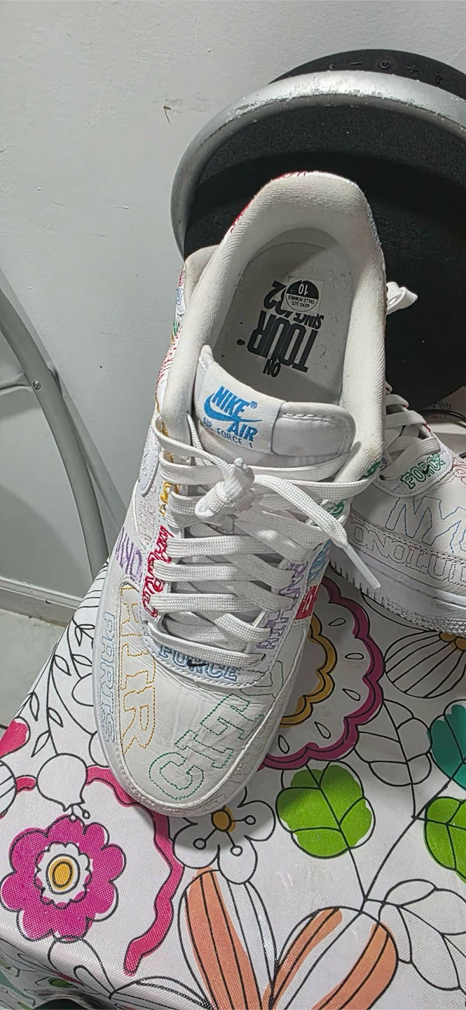 Hermosos zapatos Nike  talla 10 -38cm