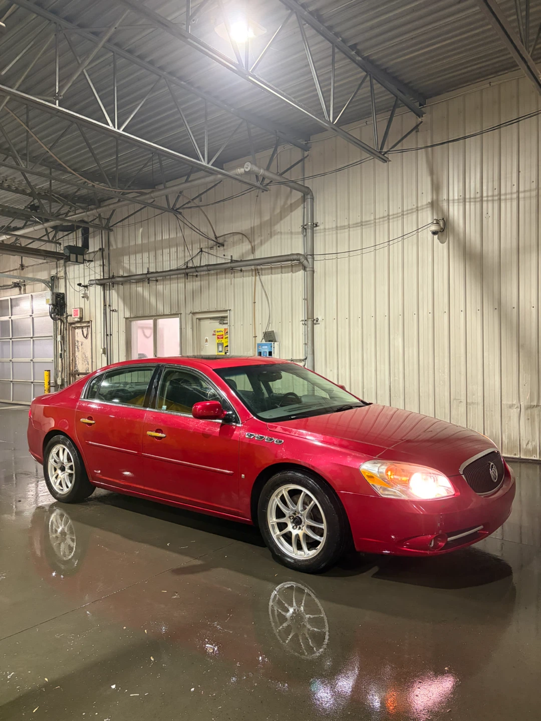 2007 Buick Lucerne CXS sedan - photo 2