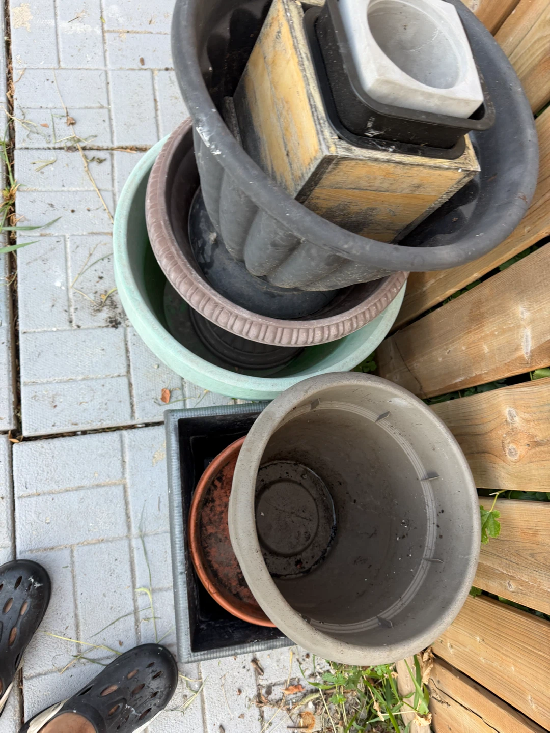 Assorted Plastic Plant Pots - photo 2