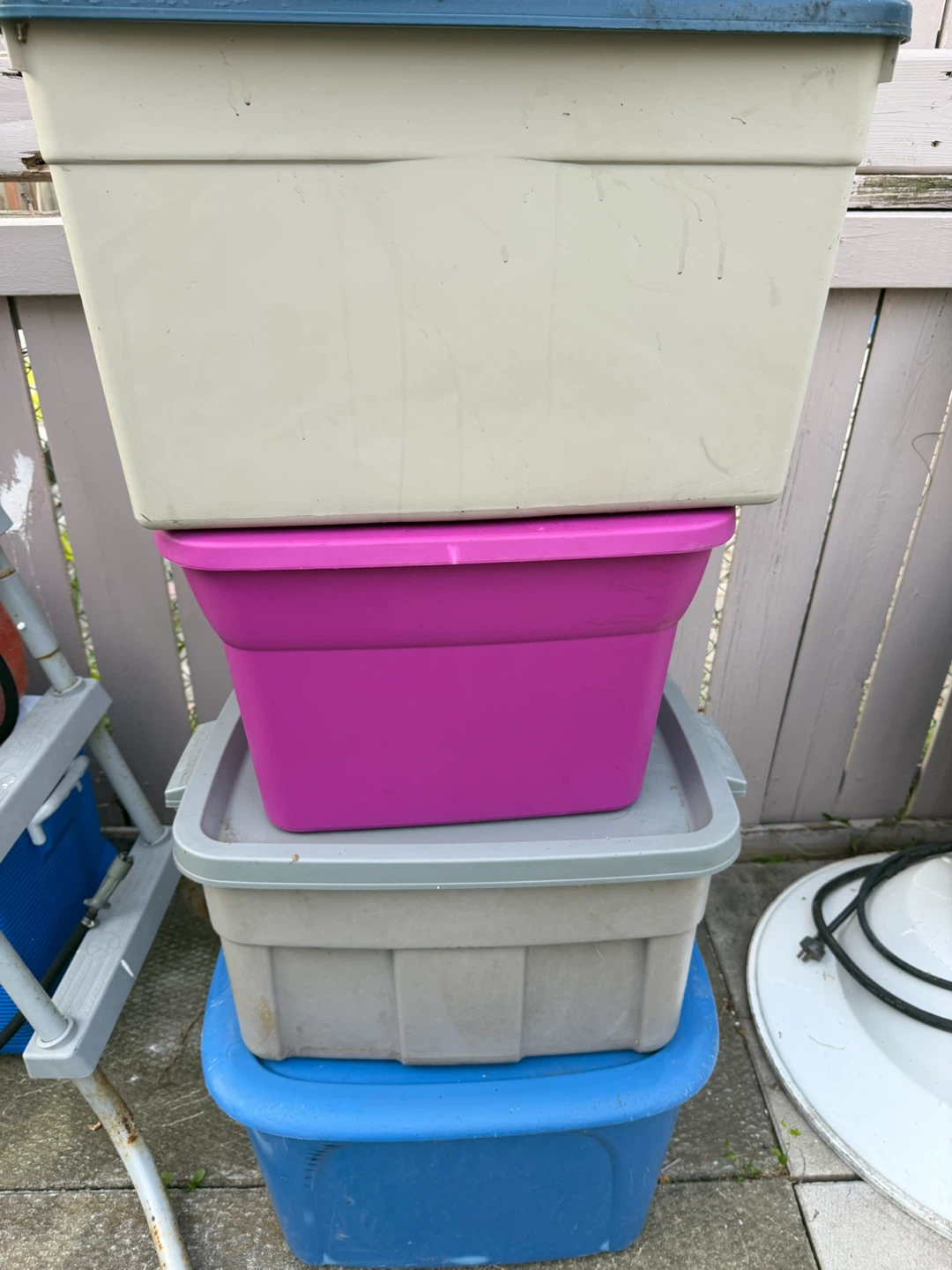 4 boxes Storage Totes with Lids