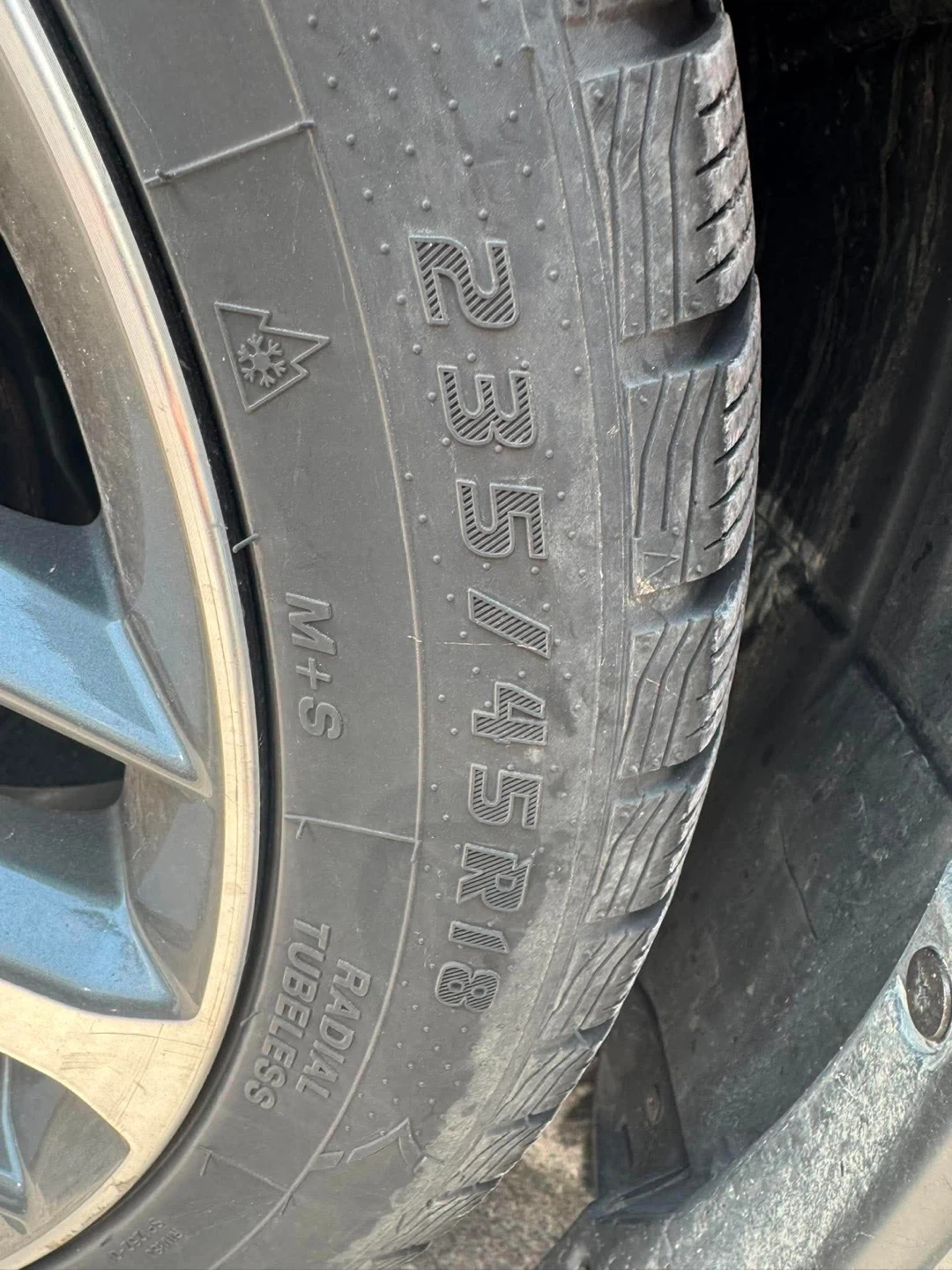 235/45R18 Winter Tire - photo 3