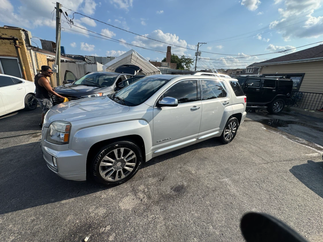 2017 Silver GMC Terrain Denali SUV - photo 3