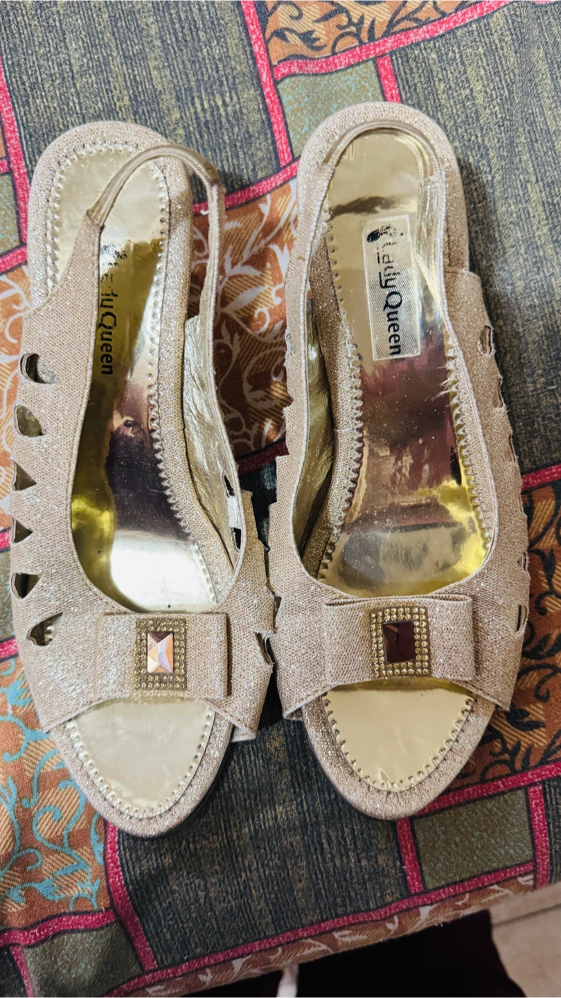Lady Queen Gold Sparkly Slingback Flats - photo 4