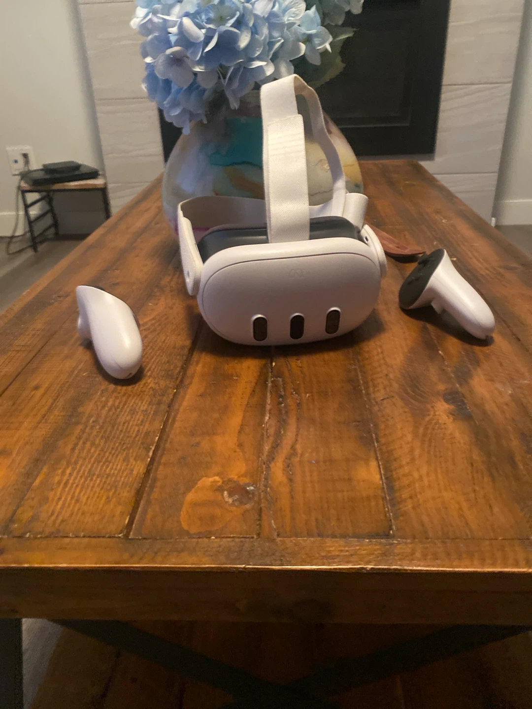 Meta Quest 3 VR Headset with Controllers
