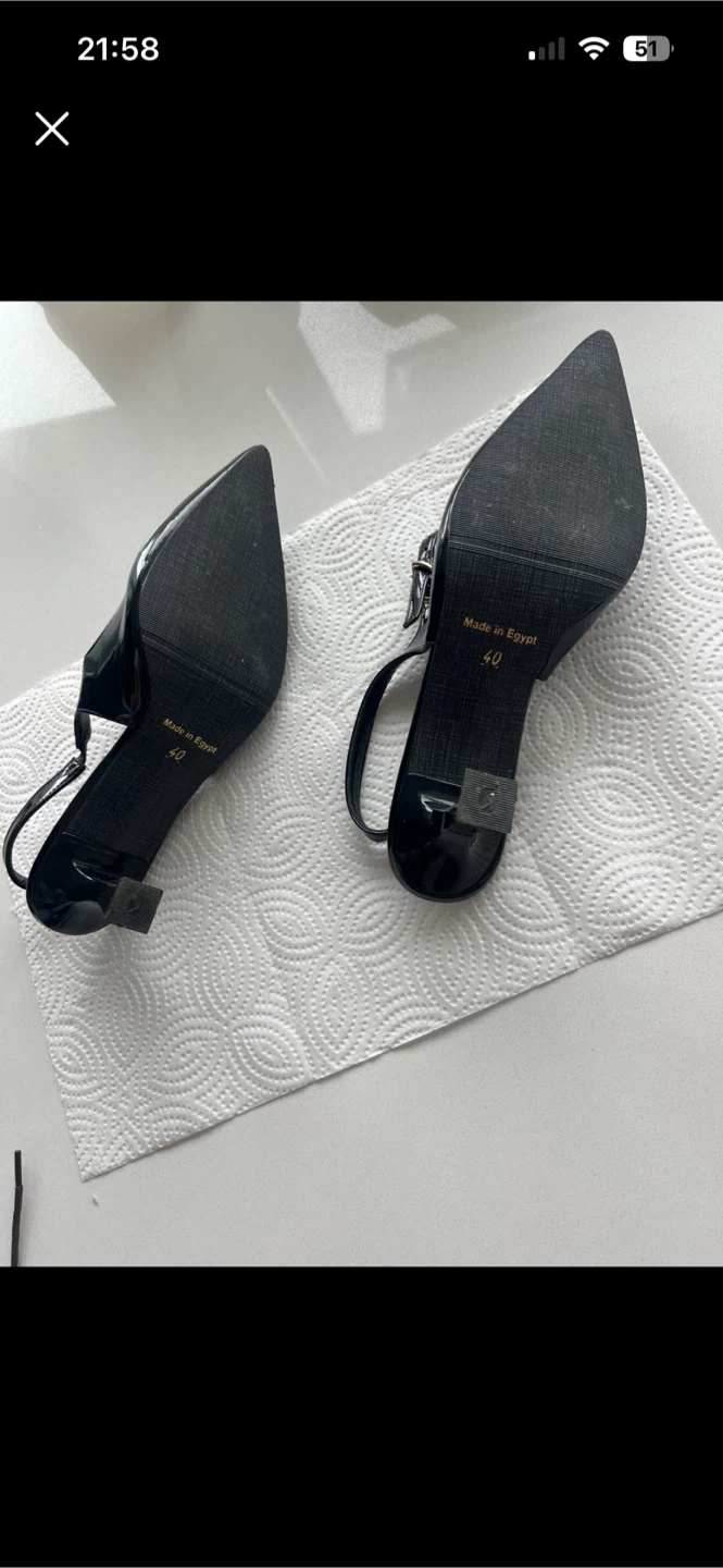 John & Co Black Patent Slingback Heels Size 40 - photo 3