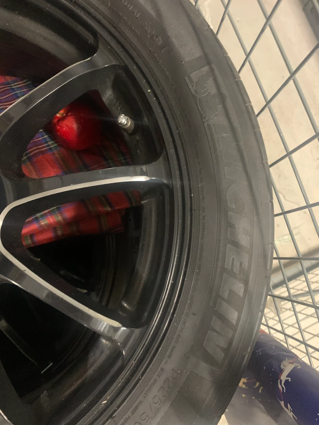 17" Black Alloy Rims w/ Michelin Pilot HX MXM4 Tires – 225/50R17 - photo 5