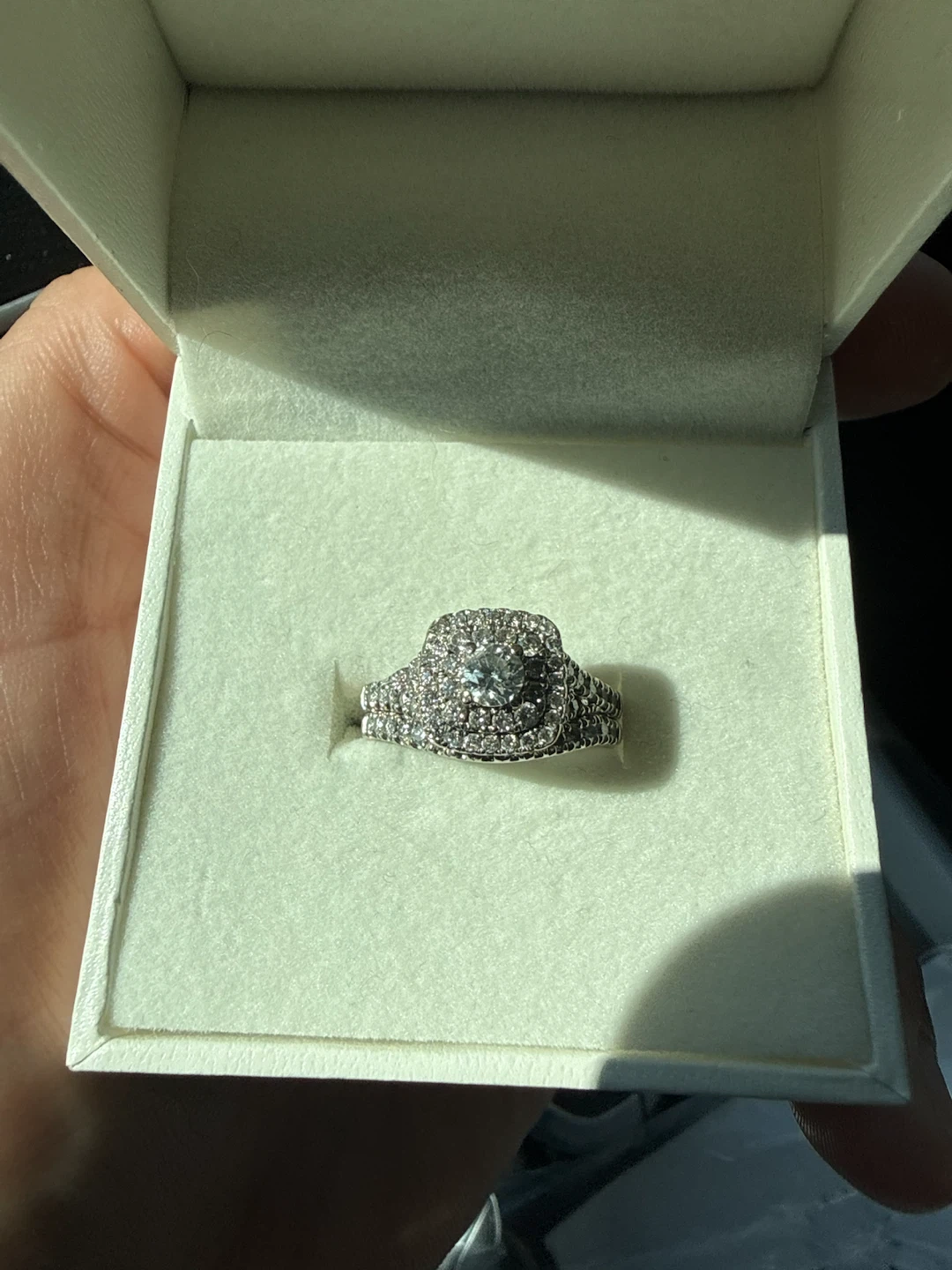 Diamond Engagement Ring Set - photo 4