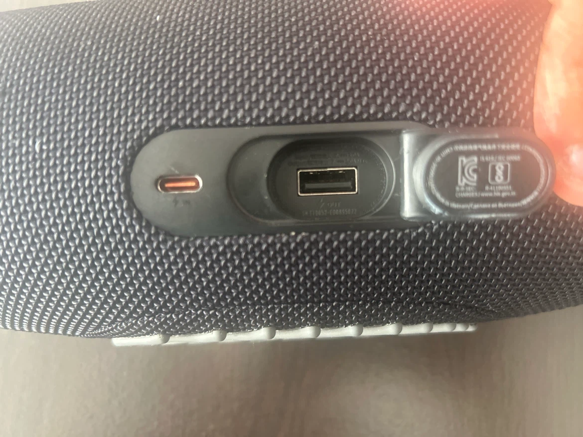 JBL Charge 5  Bluetooth Speaker - photo 3