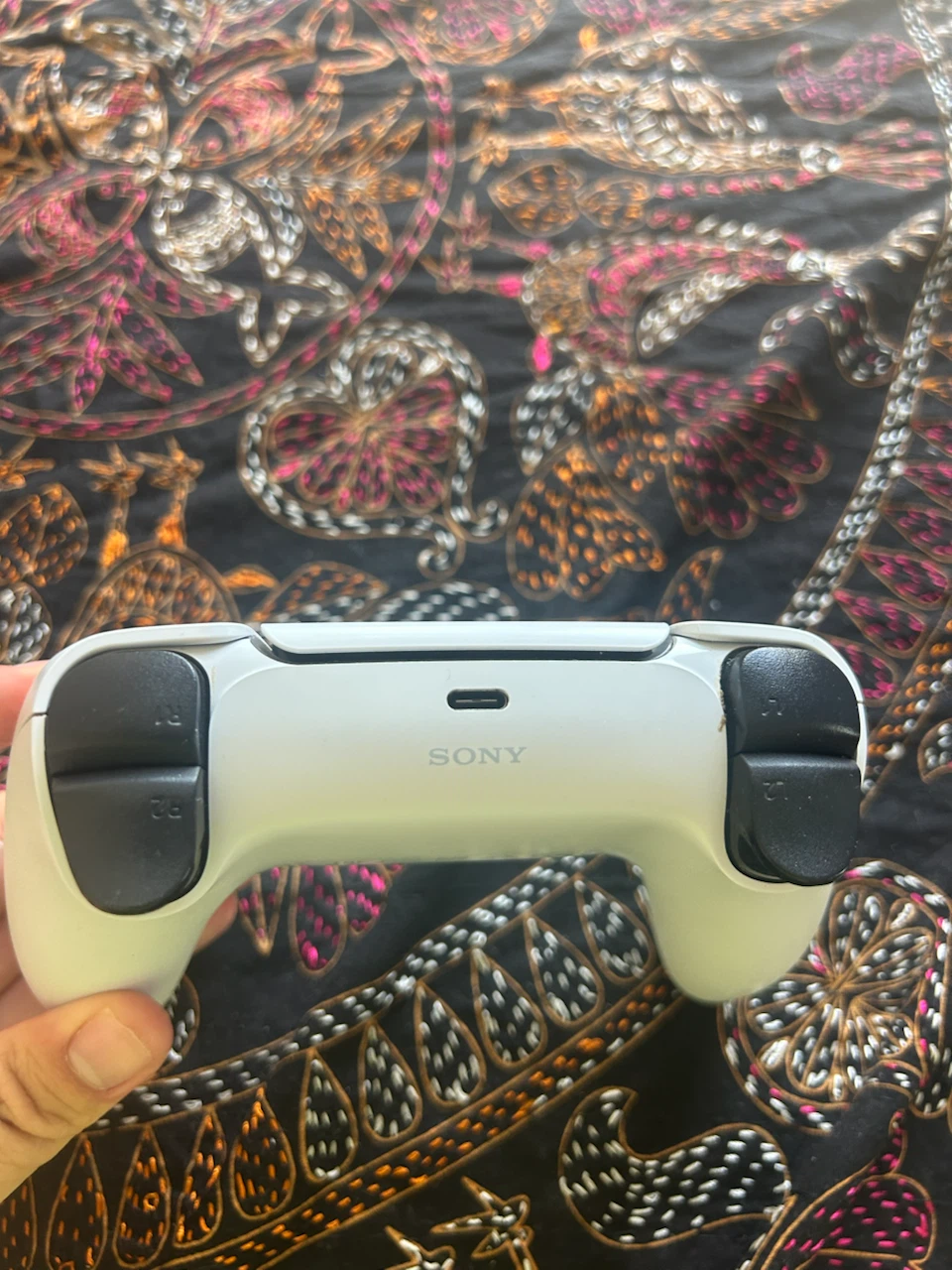 $40 or Best Offer for White PS5 Dualsense Controller - photo 4