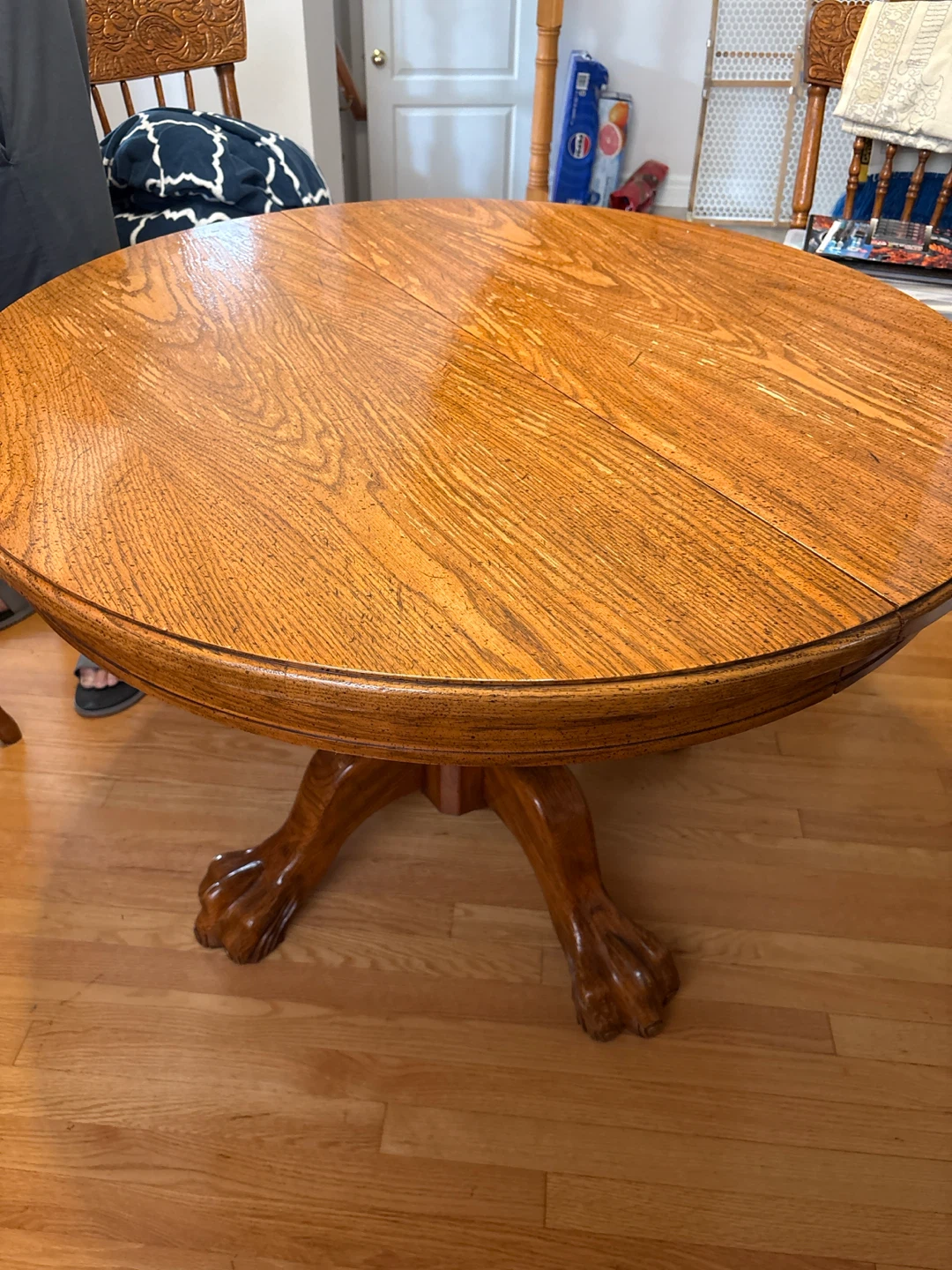 Oak Pedestal Dining Table with Carved Chairs