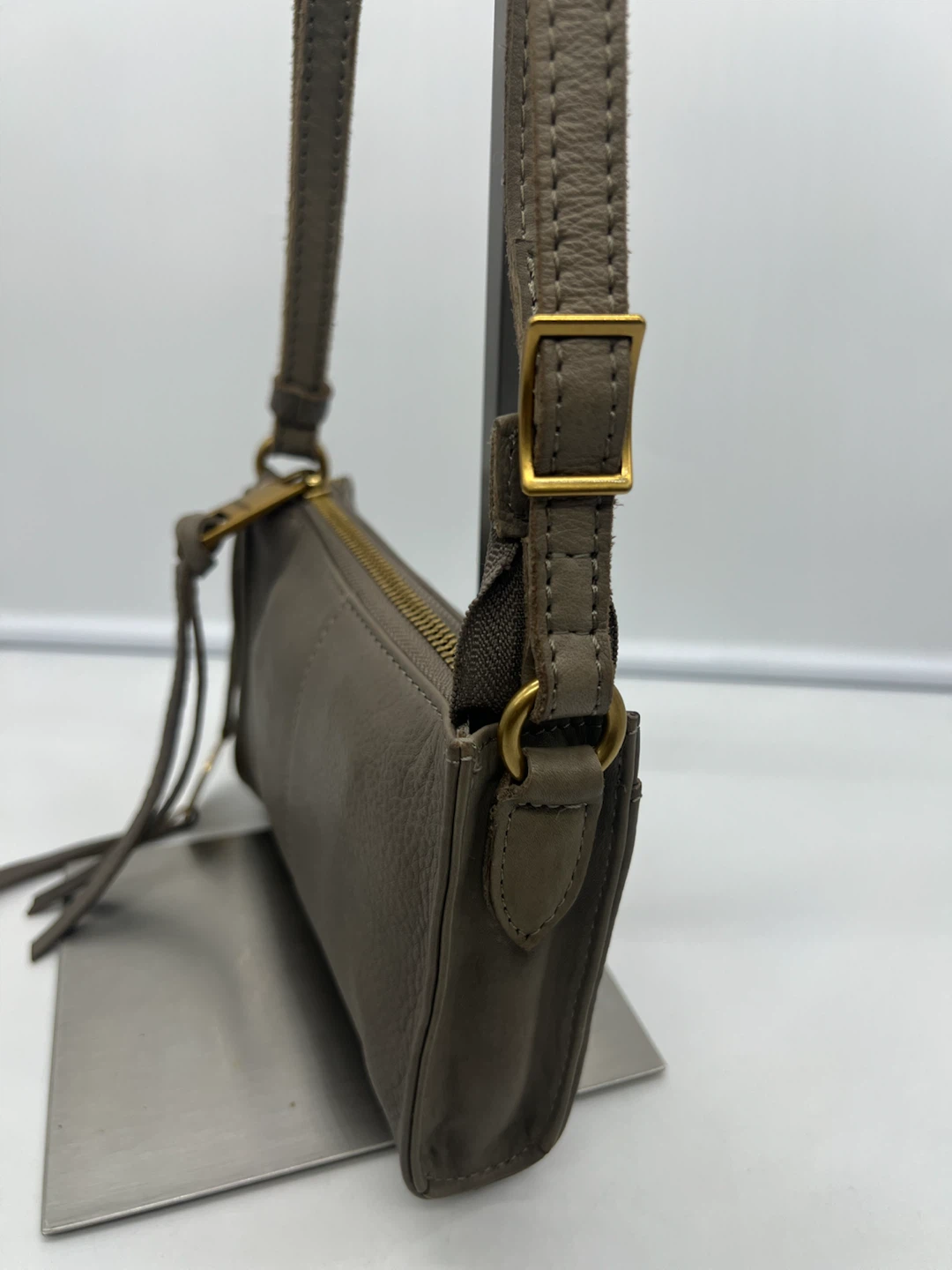 MARGOT NEW YORK Taupe Gray Leather Small Crossbody Bag - photo 5