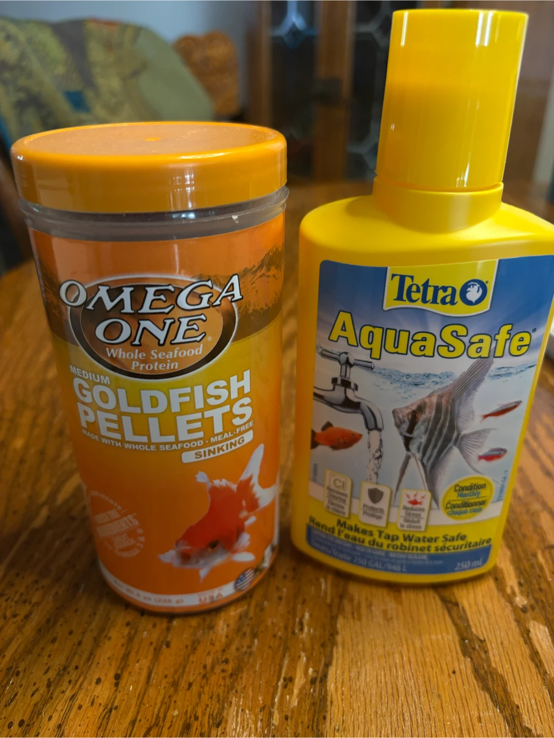 Omega One Medium Goldfish Pellets and Aquasafe