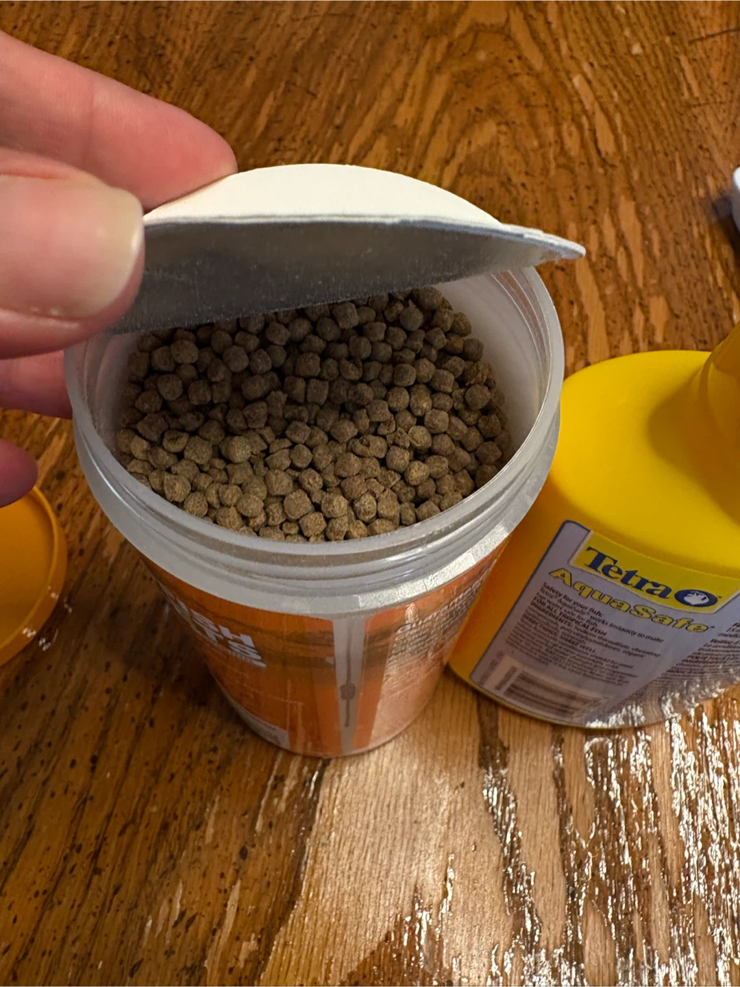 Omega One Medium Goldfish Pellets and Aquasafe - photo 3