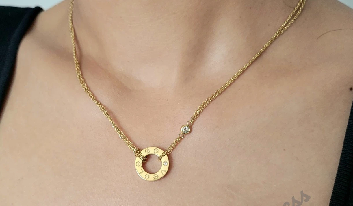 18k Plated Gold Tone Necklace with Circle Pendant