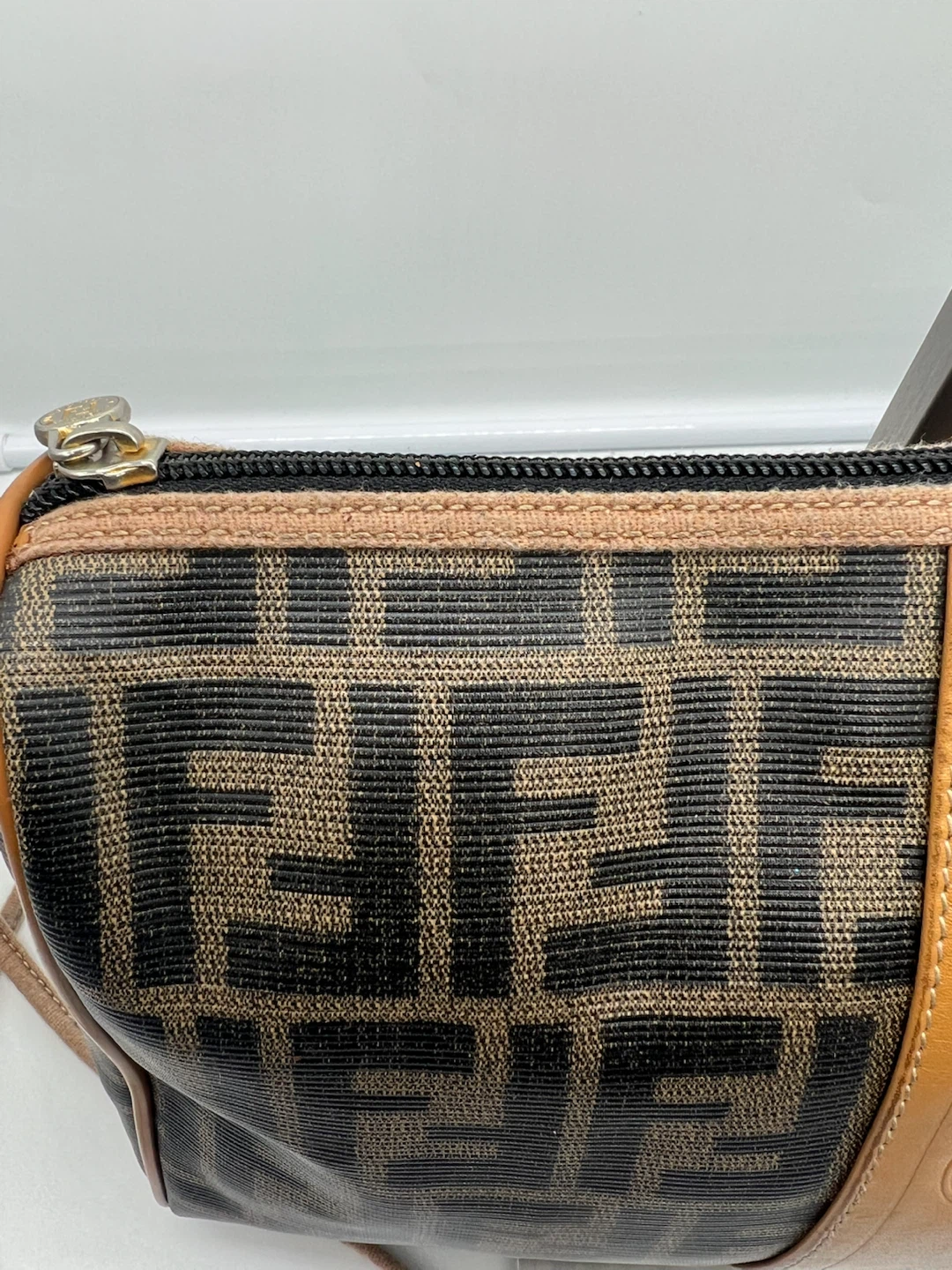 FENDI VINTAGE Zucca FF Logo Coated Canvas Tan Lthr Crossbody Bag - photo 3