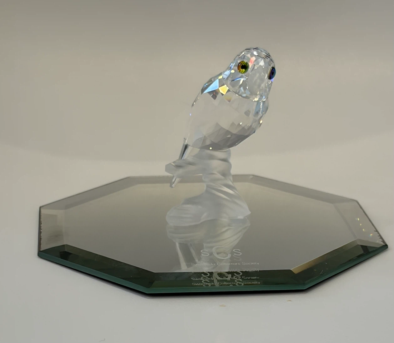 Swarovski Crystal Budgie Figurine (plate not included) - photo 2