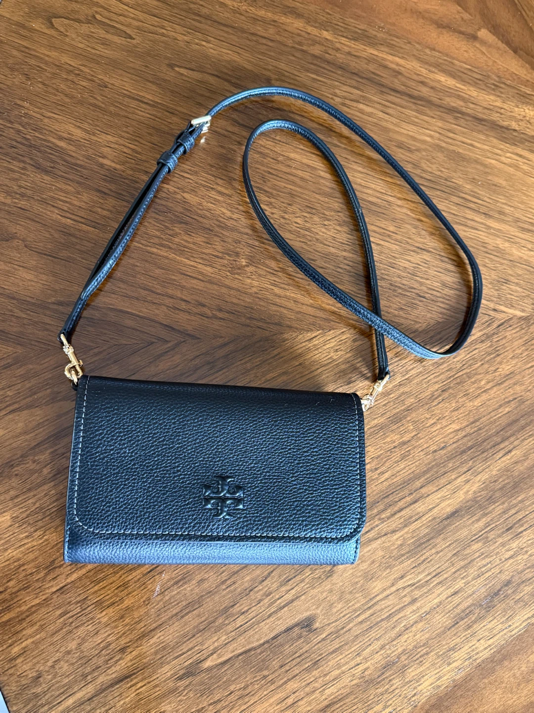 Tory Burch pebbled leather crossbody wallet