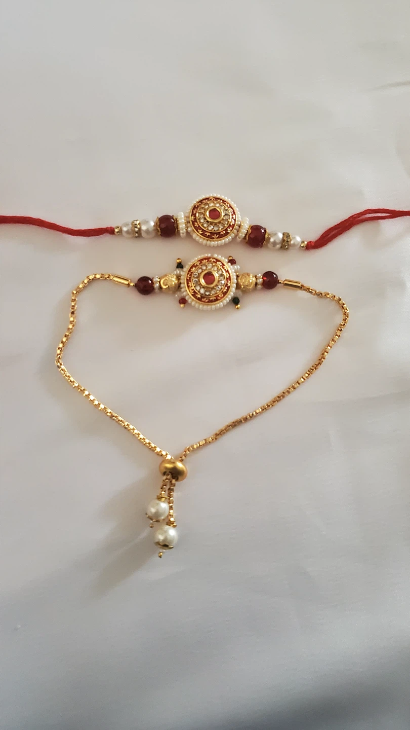 Rakhi - photo 2