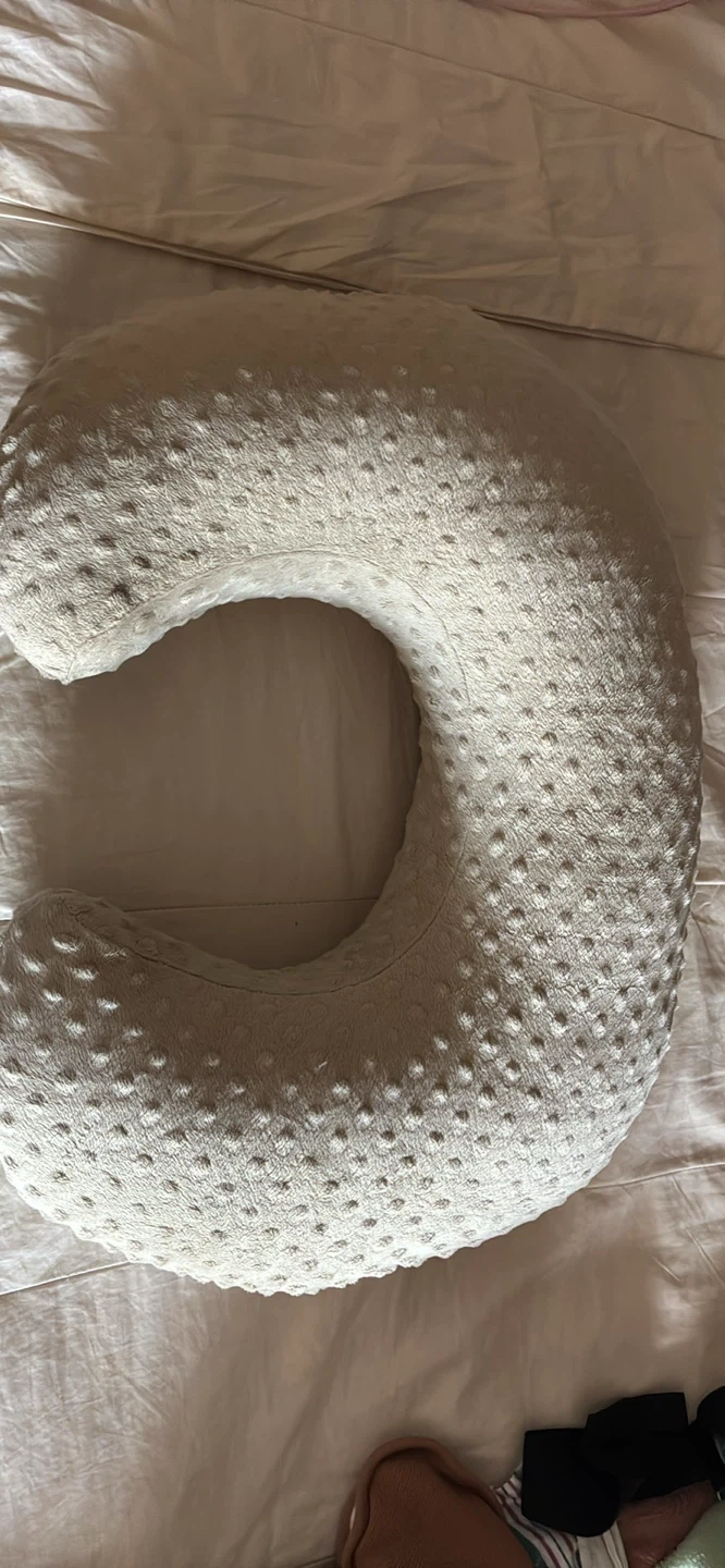 Nursing Pillow - photo 2
