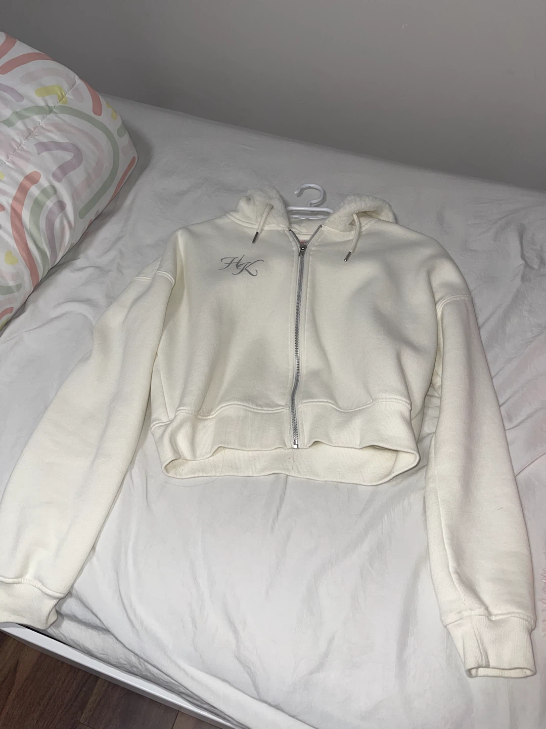 White Cropped Zip-Up Hoodie