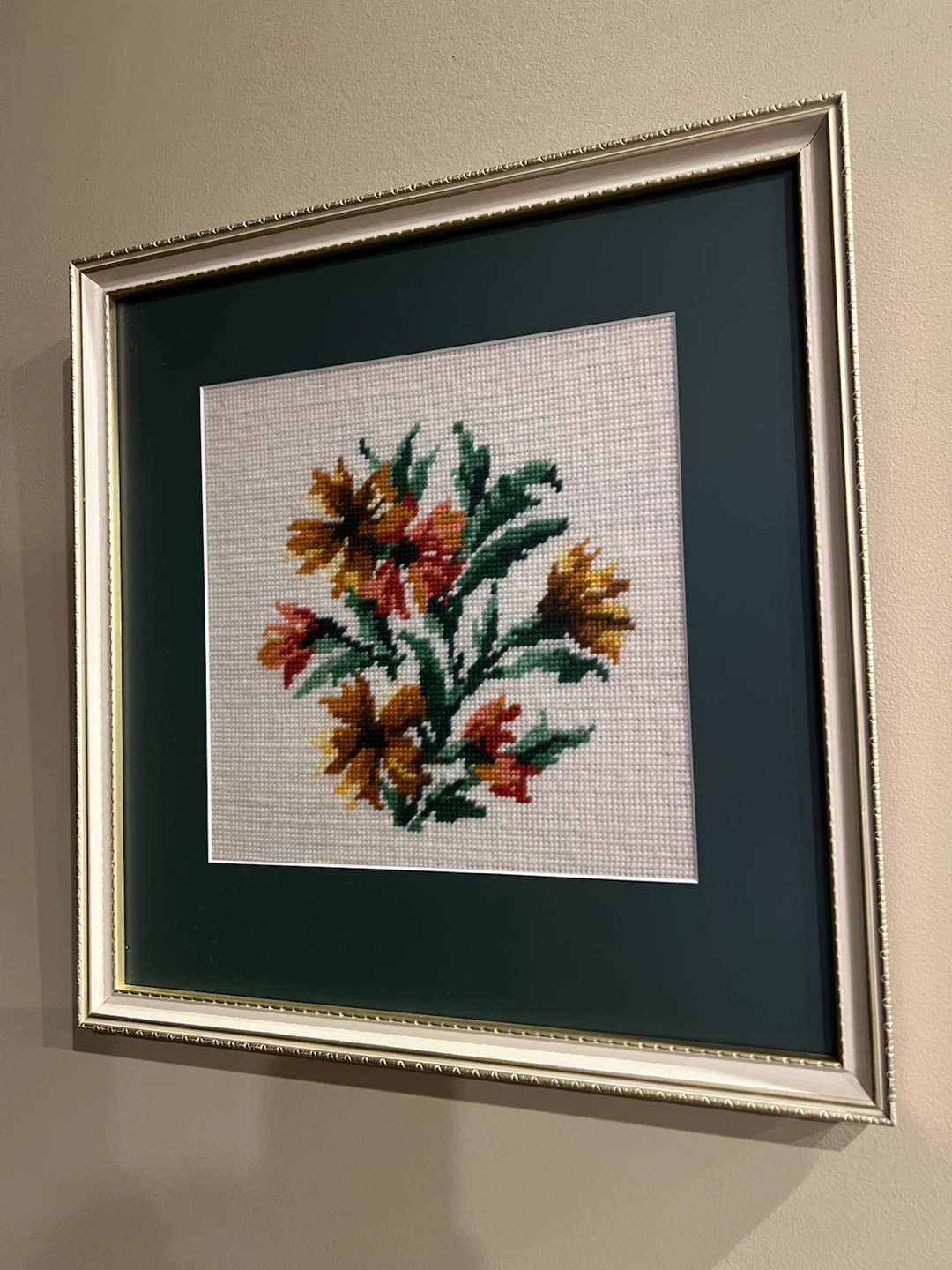 Vintage Framed Floral Needlepoint Wall Art - photo 5