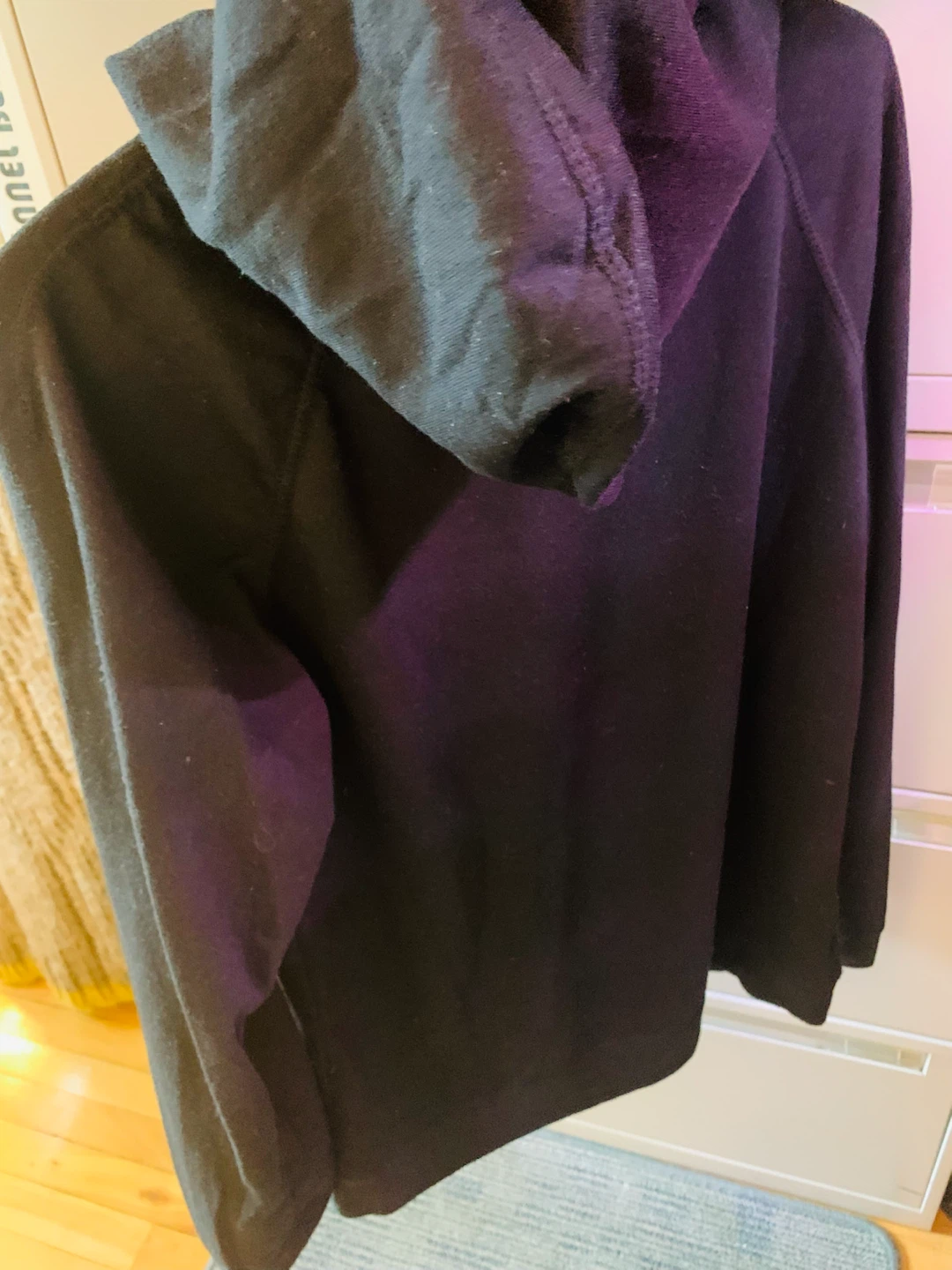 Ladies Pullover Hooded Sweater (large) for $9 - photo 4