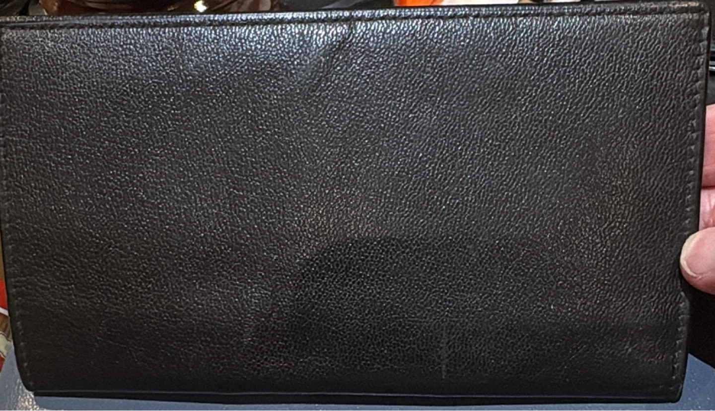Leather Bifold Wallet with sealskin fur Inlay - photo 3