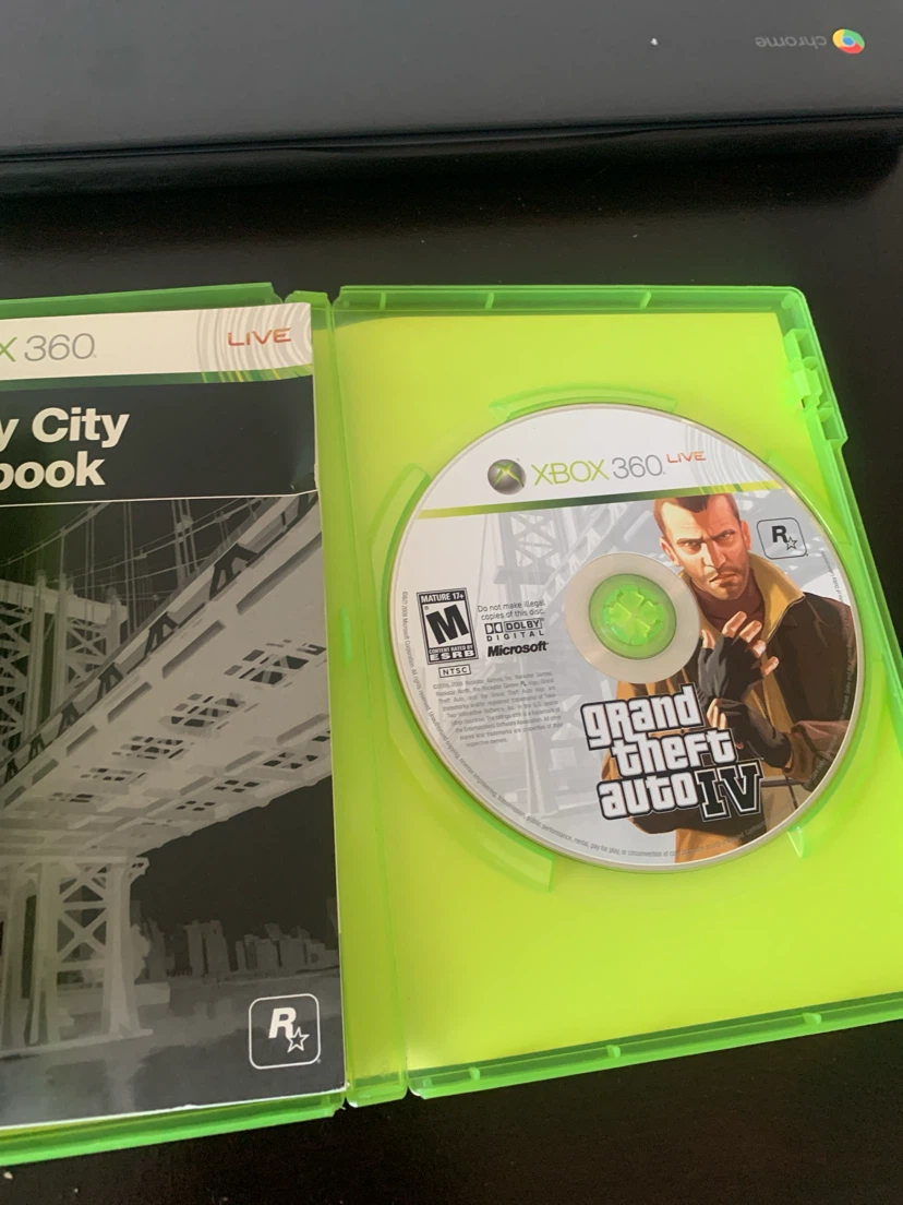 Xbox 360 Games - Grand Theft Auto IV & Batman Arkham City - photo 3