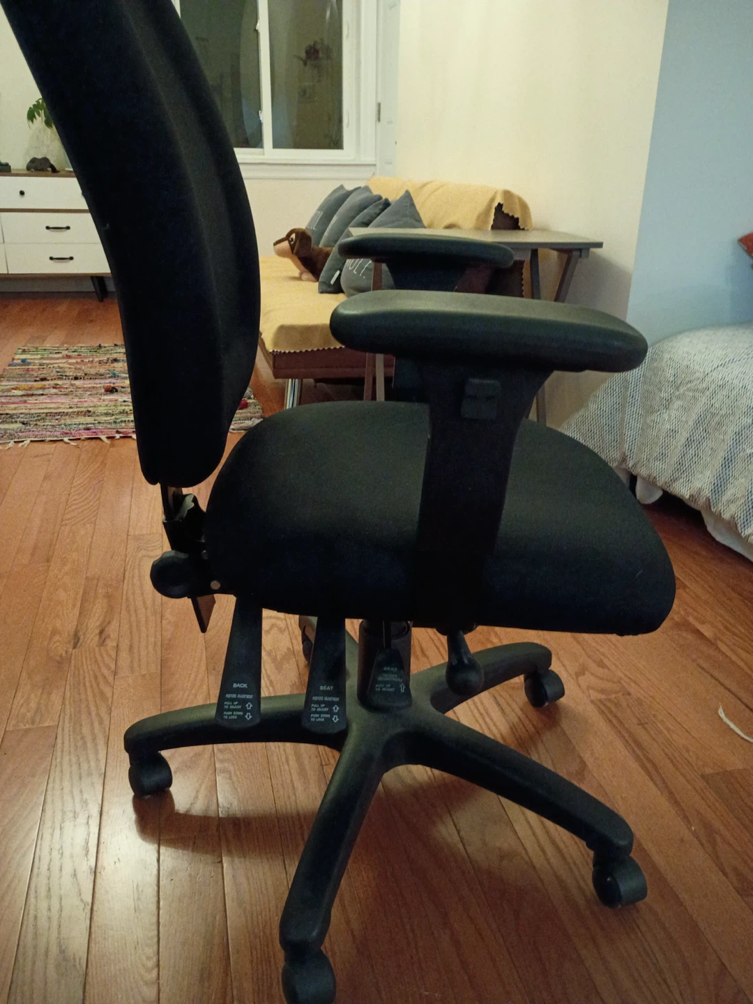 Desk chair - photo 4