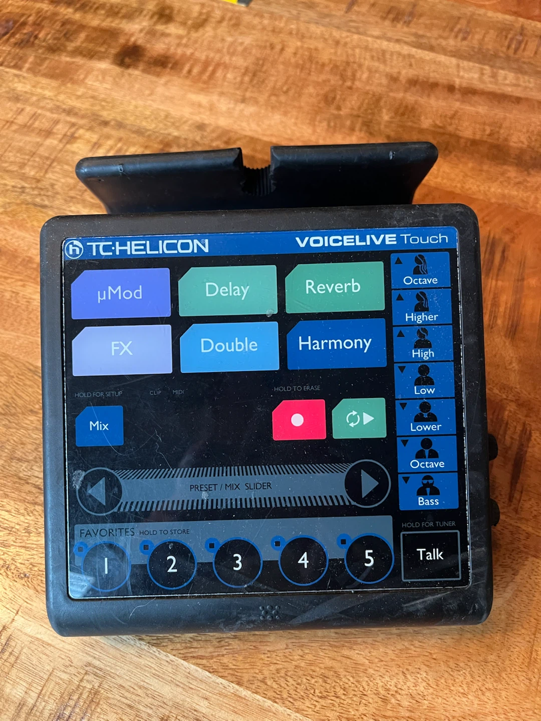 TC Helicon VOICELIVE Touch Vocal Effects Processor