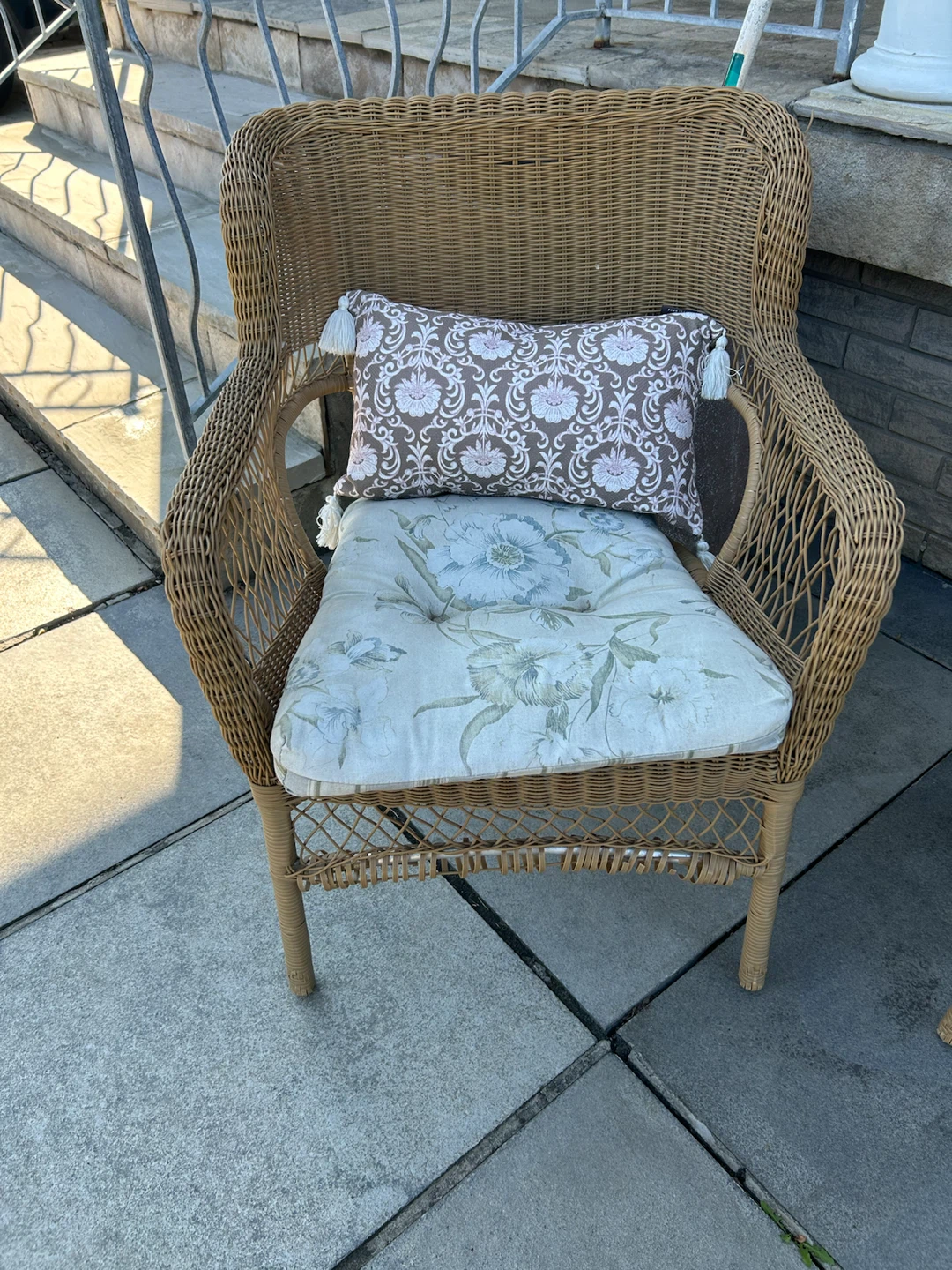 Wicker Loveseat, Chair and Table - photo 4