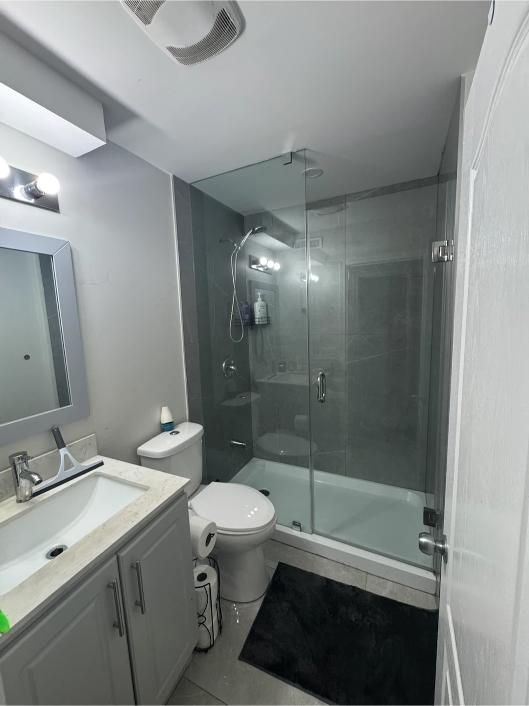 Private Room for Rent for a Female Tenant from Sept - photo 4