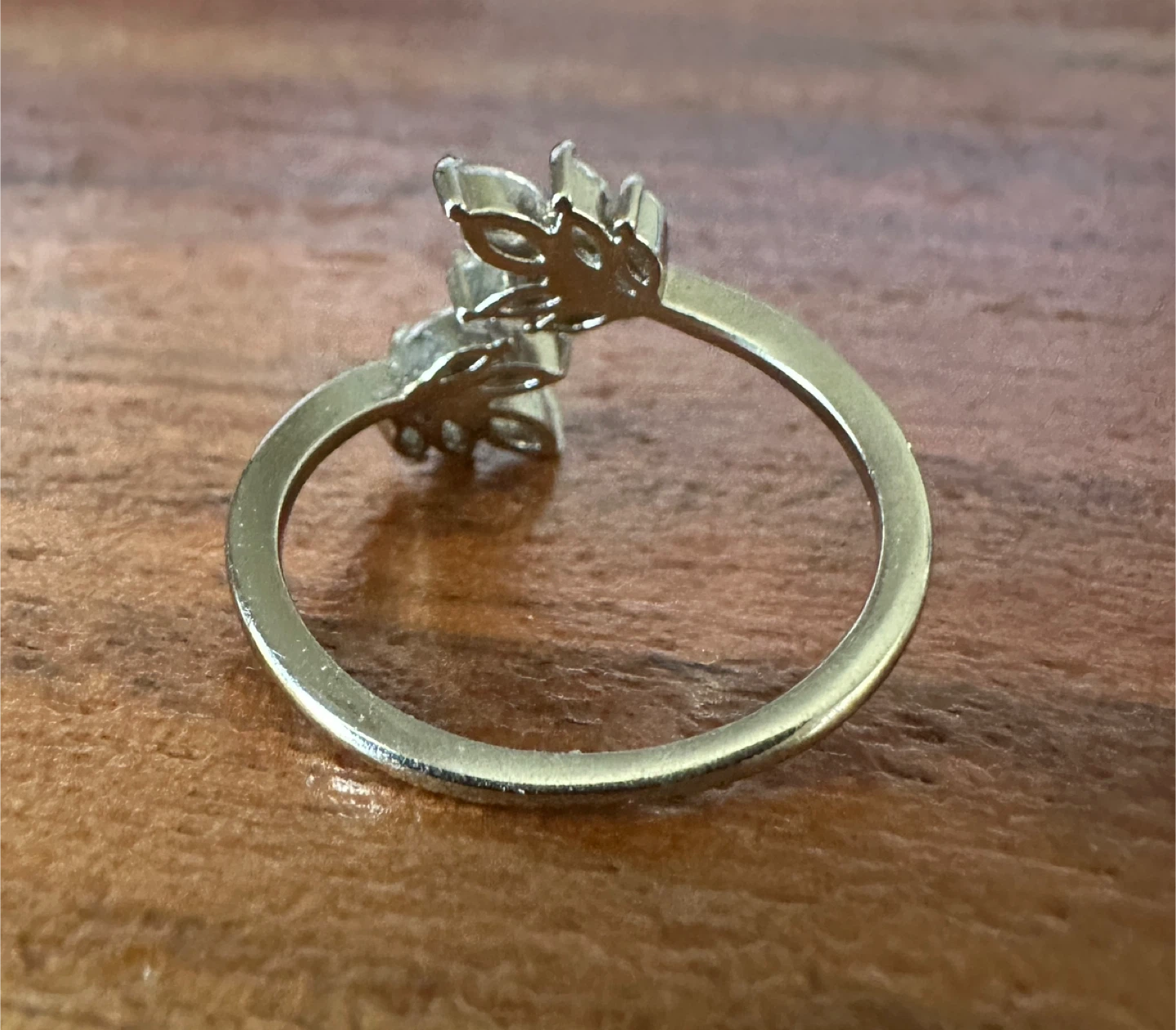 Silver Leaf Design Ring with Crystals - photo 3