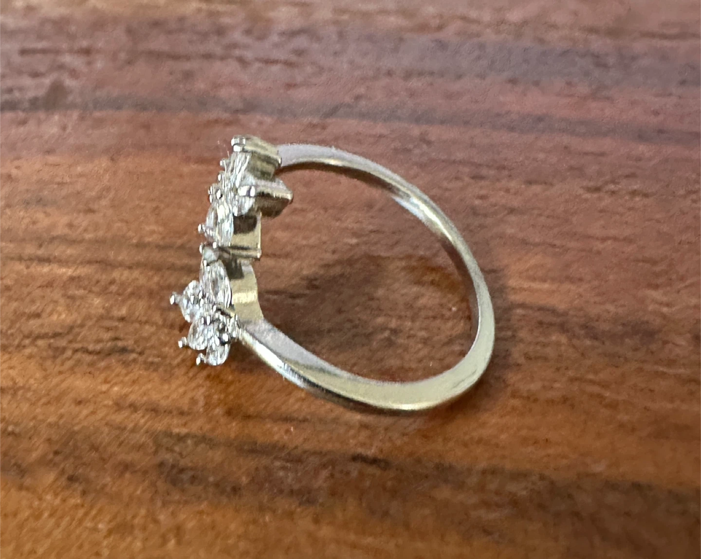 Silver Leaf Design Ring with Crystals - photo 2