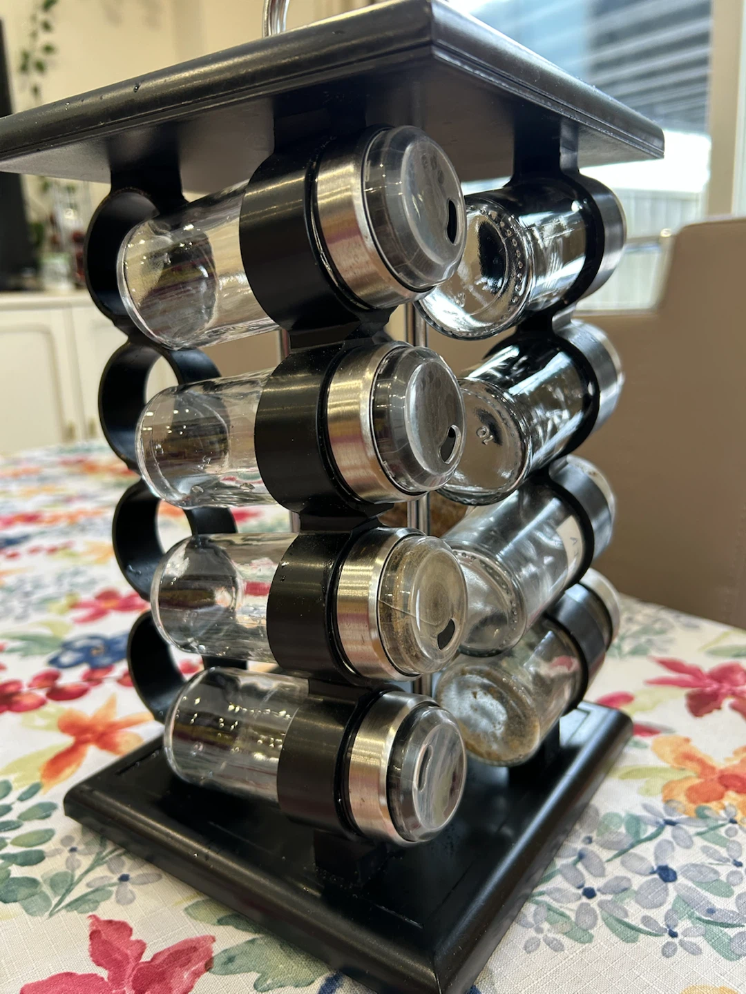 Rotating Spice Rack with 16 Jars - photo 3