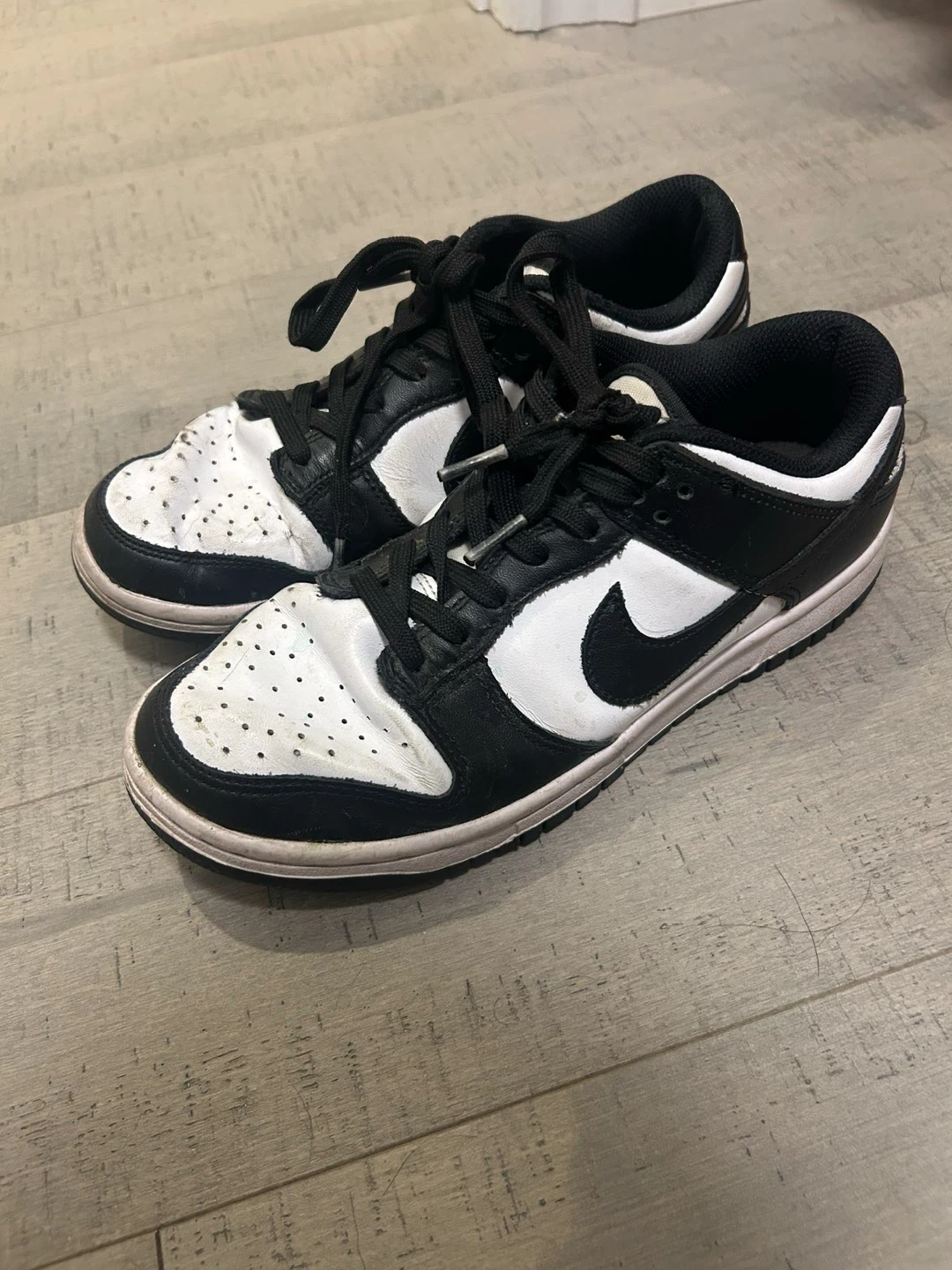 Nike Dunk Low Sneakers